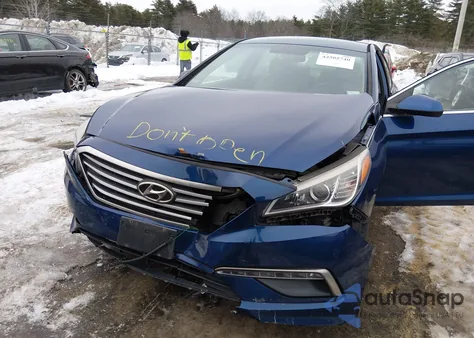 2015 Hyundai Sonata Se z USA, uszkodzony, nr VIN 5NPE24AF9FH015652